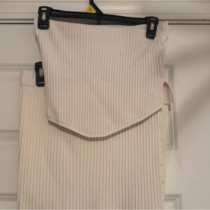 Elegant Cream Ribbed Skirt